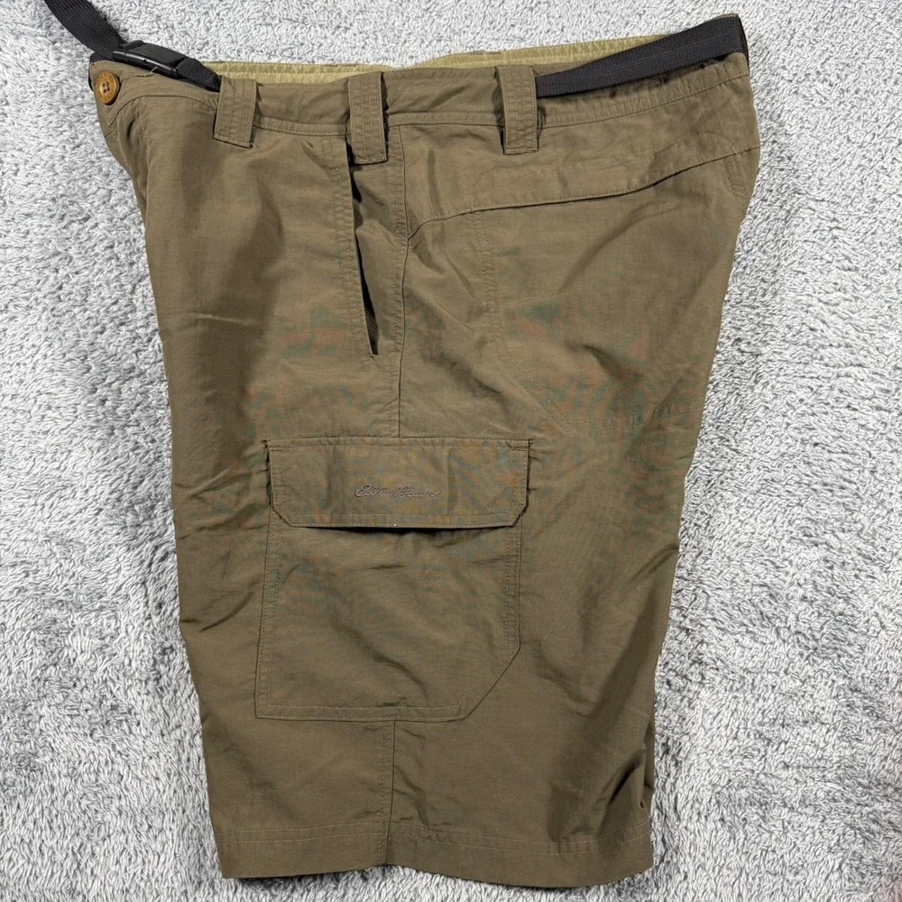 Eddie Bauer Travex‎ Cargo Shorts Mens 36 Belted Army Green Windbreaker Hiking